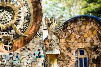 Photo of a statue at House on Fire, Malkerns Eswatini